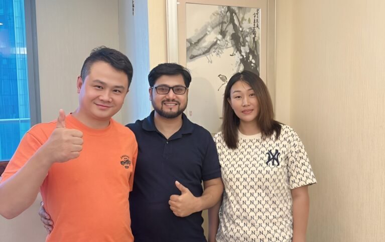 Engineering Committee from Faktoi Visits Uniq Loop Facility